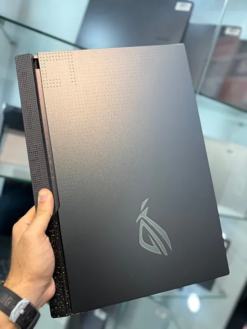 Asus ROG Strix G17 360Hz - Ryzen 9 6900Hx - 32Go - 1To - RTX 3070ti