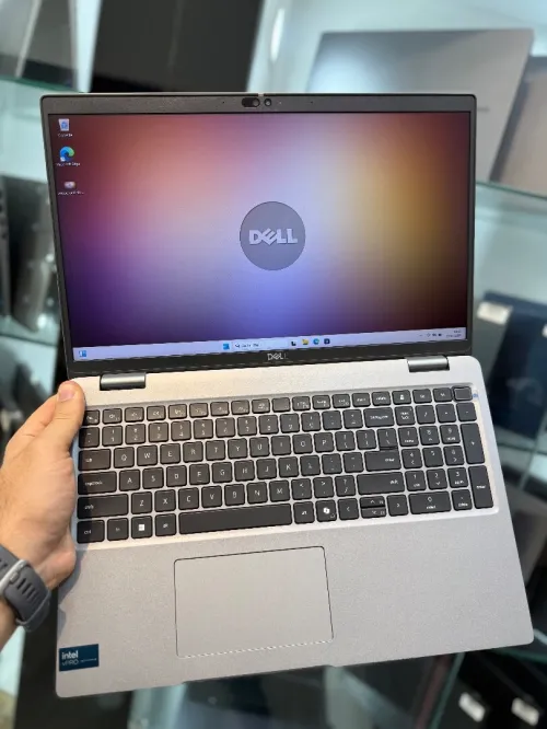 Dell Precision 3590 FHD - i7 13800H - 32Go Ram - 1To SSD - RTX 500 ADA