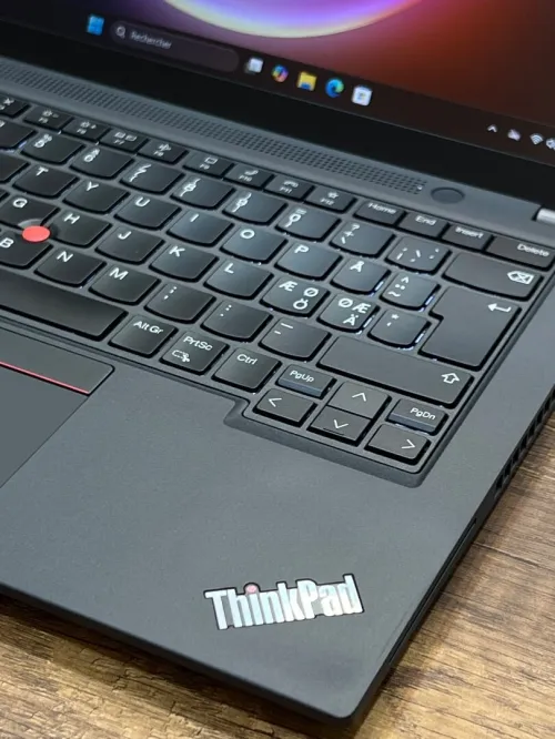 Lenovo ThinkPad T14 FHD - i5 1335U - 16Go - 256Go - Intel Iris Xe Graphics 