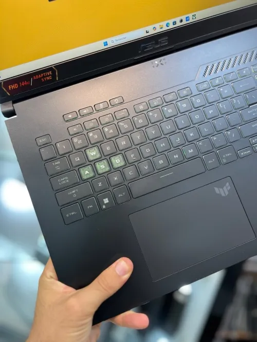 Asus TUF F17 144 Hz - i7 13620H - 16Go - 512Go - RTX 4060 8Go