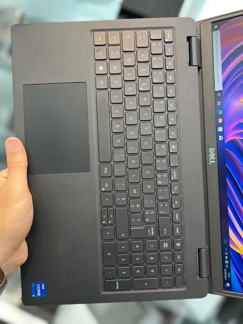 Dell Latitude 3520 FHD - i5 1135G7 - 8Go - 256Go - Intel Iris Xe Graphics 