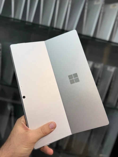 Microsoft SurFace Pro 8 13" 2K S Pen - i5 1135G7 - 8Go - 256Go - Intel Iris Xe