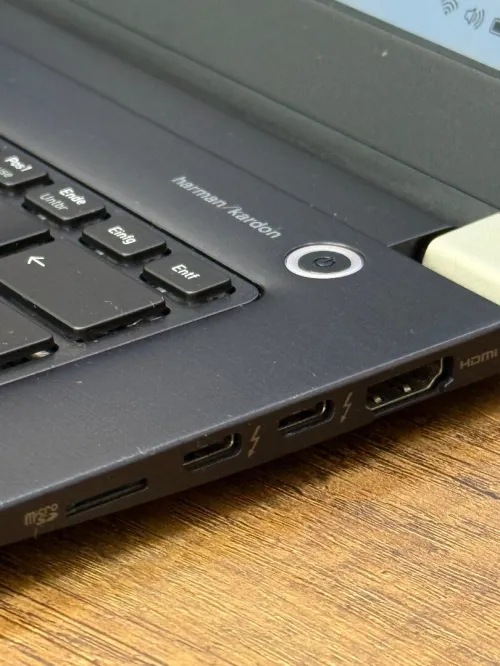 Toshiba DynaBook i5 10310U - 16Go - 256Go - Intel UHD Graphics