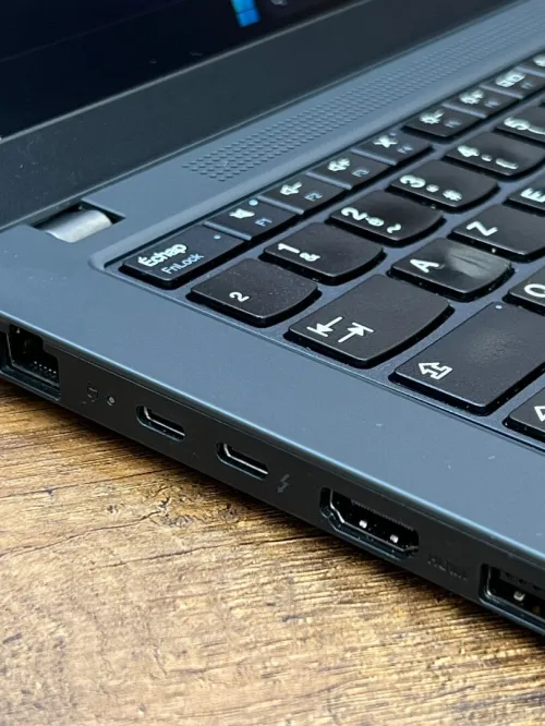 Lenovo ThinkPad T14s - Ryzen 7 Pro 6850U - 16Go - 256Go - Radeon 680M