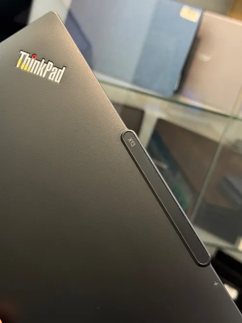 Lenovo ThinkPad X13 FHD - i7 1370P - 32Go - 512Go SSD - Intel Iris Xe Graphics