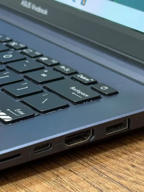 Asus VivoBool OLED - i5 11300H - 8Go - 256Go SSD - Intel Iris Xe Graphics 