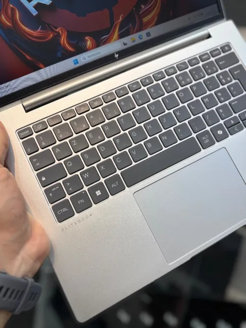 HP EliteBook 645 G11 - Ryzen 5 Pro 7535U - 16Go Ram - 256Go SSD - AMD Radeon 660M