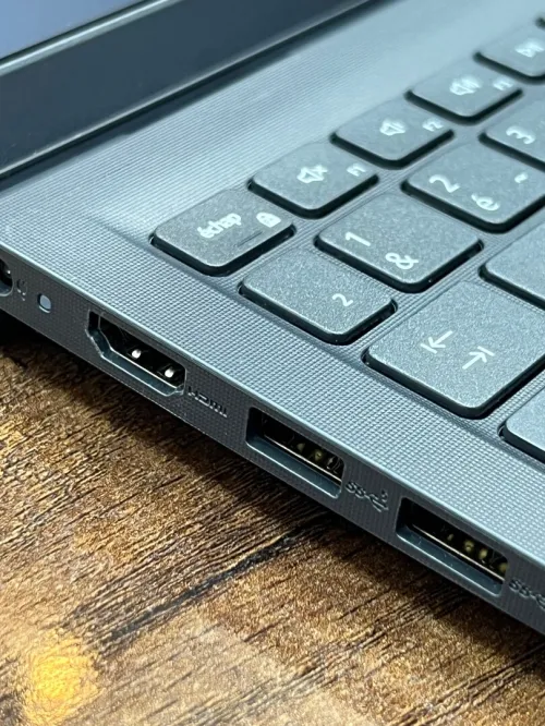 Dell Vostro 15 3520 FHD, i5 1135G7 - 8Gb Ram - 256Gb SSD - Intel Iris Xe Graphics 