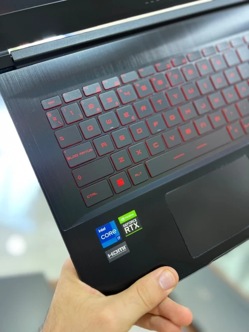 MSI KATANA GF76 15.6" FHD 144Hz - i7 11800H - 16Gb - 512Gb - Nvidia GeForce RTX 3050