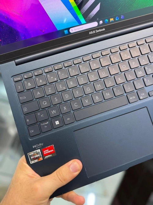 Asus ZenBook 15 OLED 2.5 Ghz - Ryzen 7 7735U - 16Go - 512Go - AMD Radeon Graphics