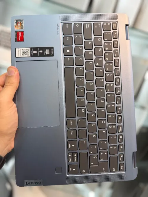 Lenovo IdeaPad Flex 5 2-in-1 Ryzen 5 7530U - 16Go - 512Go - AMD Radeon Graphics