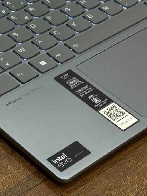 Lenovo Yoga Slim 7i OLED - Ultra 7 155H - 16Go - 512Go - Intel ARC Graphics