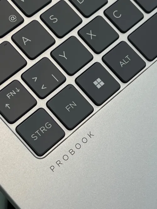 HP ProBook 645 G10 - Ryzen 5 Pro 7535U - 16Go - 512Go - Radeon 680M