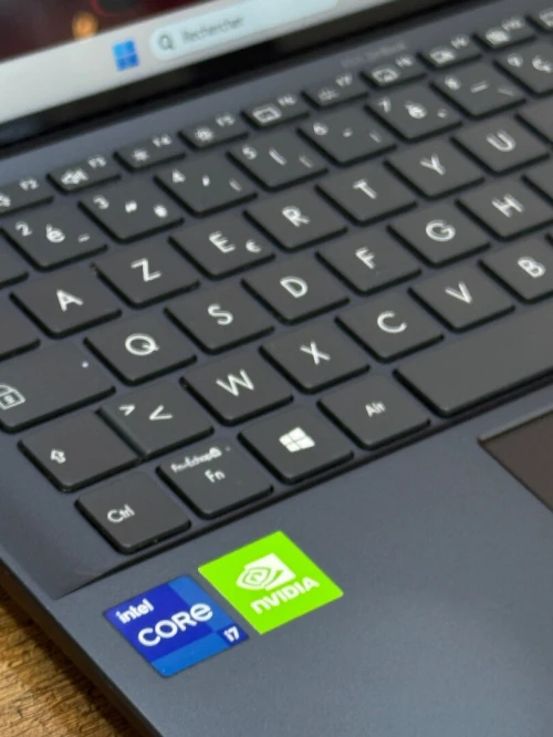 Asus ZenBook 14 OLED - i7 1165G7 - 16Go - 1To - MX450