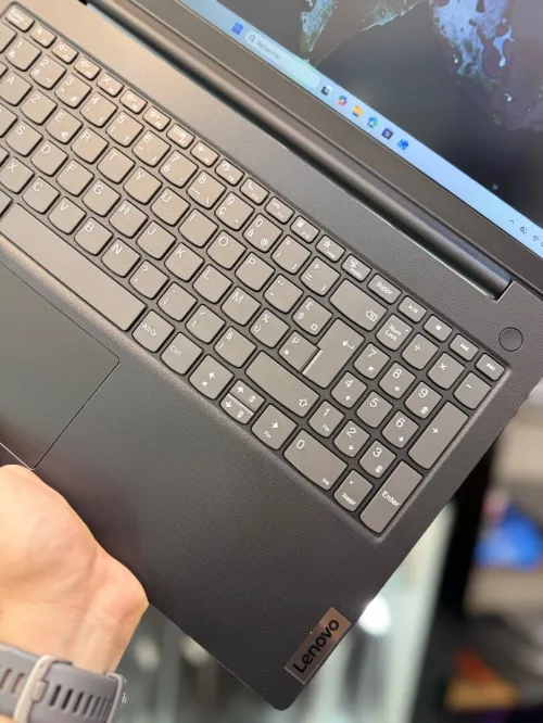 Lenovo IdeaPad V15 - i3 1215U - 8Go Ram - 512Go SSD - Intel UHD Graphics