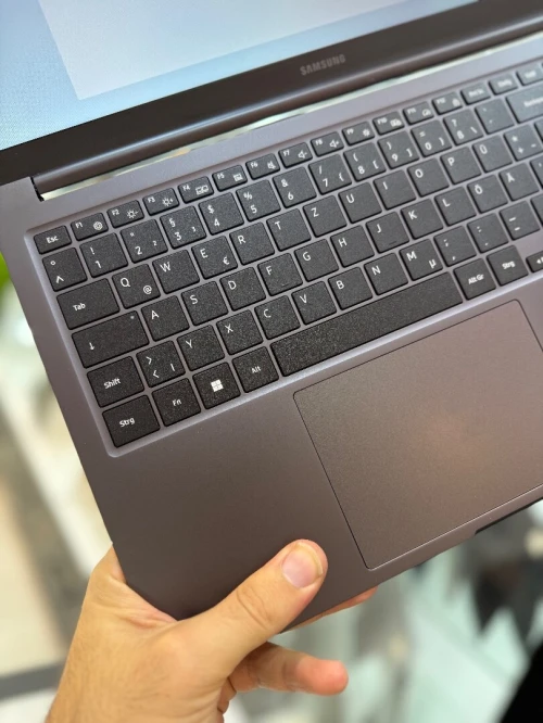 Samsung Galaxy Book 4 FHD - i3 1315U - 8Go - 256Go - Intel UHD Graphics