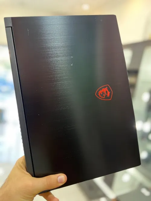 MSI KATANA GF76 15.6" FHD 144Hz - i7 11800H - 16Gb - 512Gb - Nvidia GeForce RTX 3050