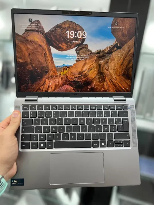 Dell Latitude 7350 - Ultra 5 135U - 16Gb - 512Gb - Intel (R) Graphics 