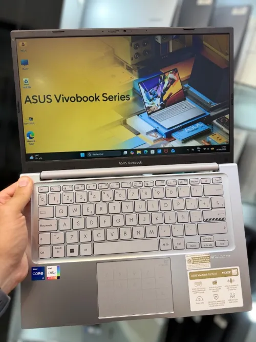 Asus VivoBook 14 FHD - i7 1355U - 16Go - 512Go - Intel Iris Xe Graphics