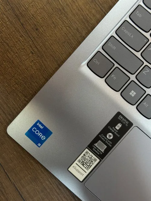 Lenovo IdeaPad Slim 3i Tactile - i5 1335U - 8Go Ram - 256Go SSD - Intel UHD Graphics