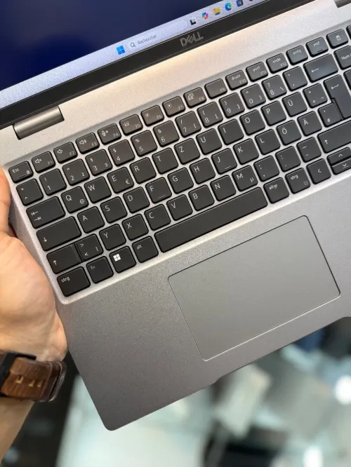 Dell Precision 3580 - i7 1370P - 32Go - 512Go - Nvidia Quadro RTX 500 4Go
