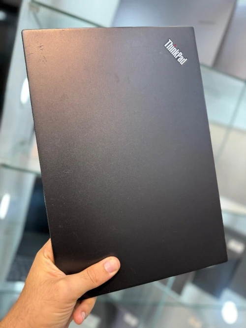 Lenovo ThinkPad T495s - Ryzen 7 Pro 3700U - 16Go - 512Go - AMD Vega 8 Graphics