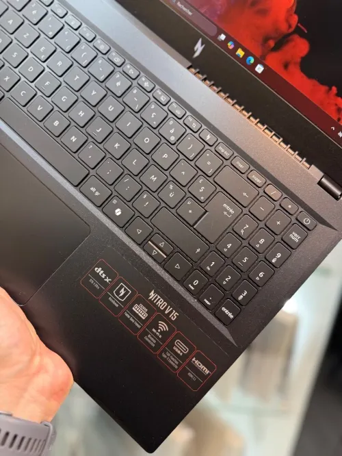 Acer Nitro V15 FHD 165Hz - Ryzen 7 7735Hs - 16Go - 512Go - RTX 4060 8Go