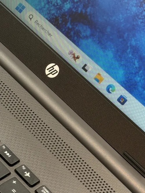HP Laptop 15 FHD - i3 1215U - 8Go Ram - 256Go SSD - Intel UHD Graphics