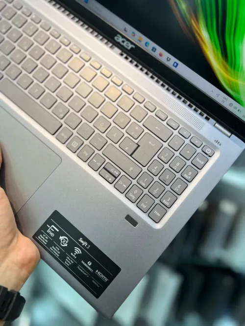 Acer Swift 3 16" FHD - i7 13620H - 16Go - 512Go - Intel Iris Xe Graphics 