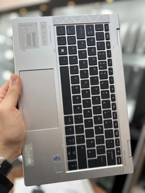 HP EliteBook 830 G7 X360 i7 10510U - 32Gb Ram - 512Gb SSD - Intel UHD Graphics 