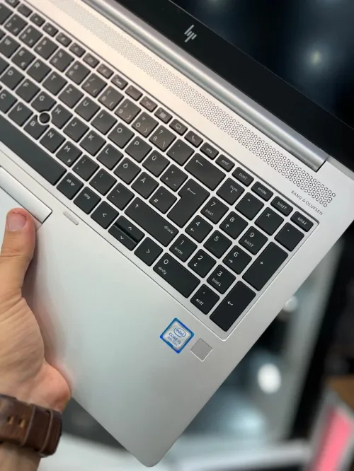 HP EliteBook 850 G6 - i5 8250U - 16Go - 512Go - Intel UHD Graphics 