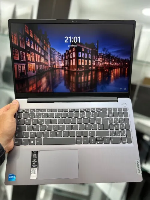 Lenovo IdeaPad 3 FHD - i3 1115G4 - 8Go Ram - 256Gb - Intel UHD Graphics 