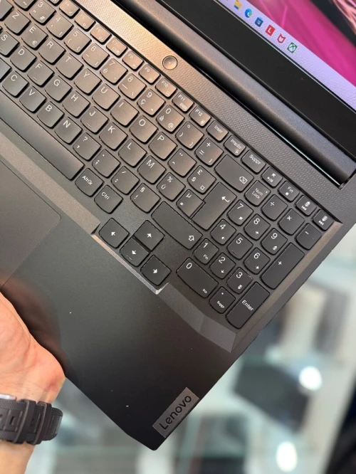 Lenovo IdeaPad Gaming 120Hz FHD - Ryzen 5 5600H - 16Go - 512Go - RTX 3050 4Go