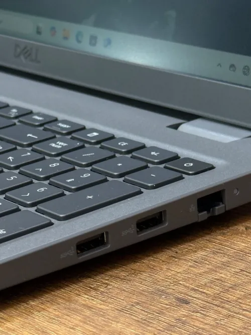 Dell Latitude 3550 FHD - i5 1335U - 16Go - 512Go - Intel Iris Xe Graphics