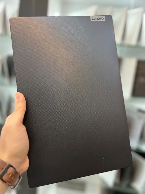 Lenovo V15 Ryzen 5 7520U - 16Gb Ram - 512Gb SSD - AMD Radeon Graphics 