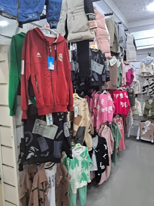 magasin en pleine activité mis à ( Vente, échange ou reprise du magasin) 