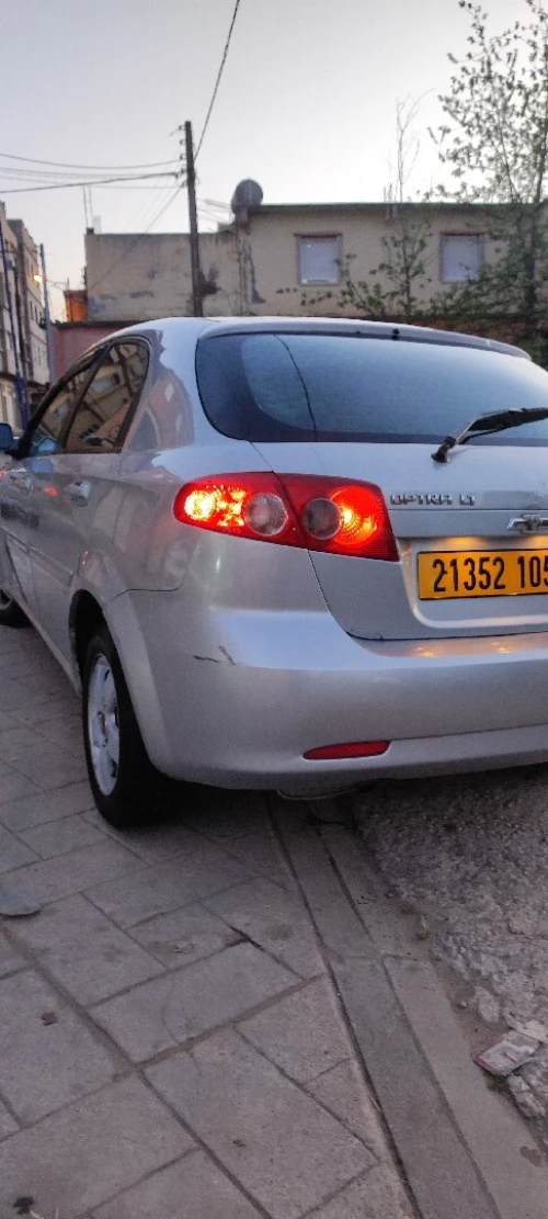 Chevrolet Optra 5 portes 2005 Optra 5 portes