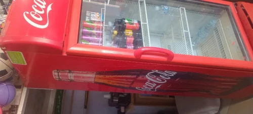 ثلاجة كوكا كولا