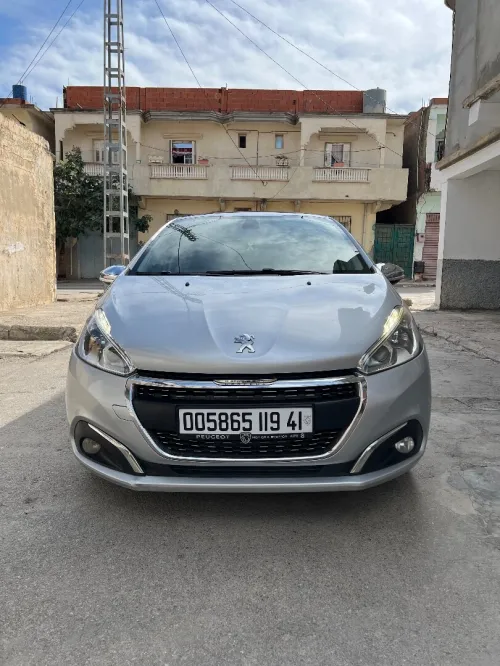 Peugeot 208 2019 Allure Facelift