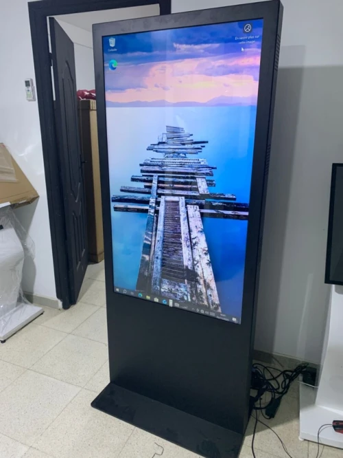 Écran interactif tactile 55 pouces 4K Totem professionnel