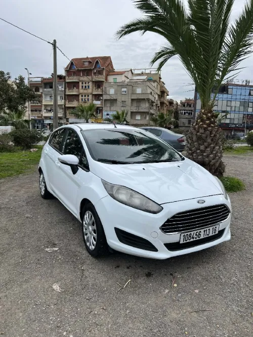 Ford Fiesta 2013 Trend Look