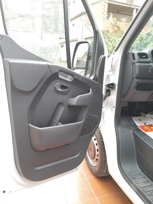 Renault MASTER 2025