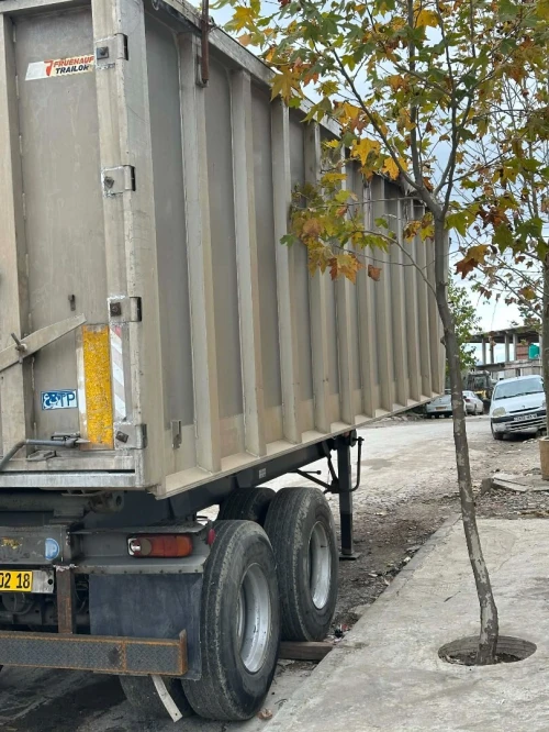Fruehauf Abane 2002
