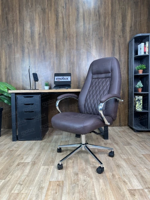 Chaise opérateur PILOT simili cuir de la marque MOBIX DZ