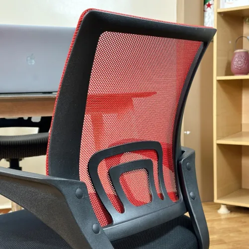 Chaise VISITEUR filet couleur ROUGE ergonomique Mobix dz