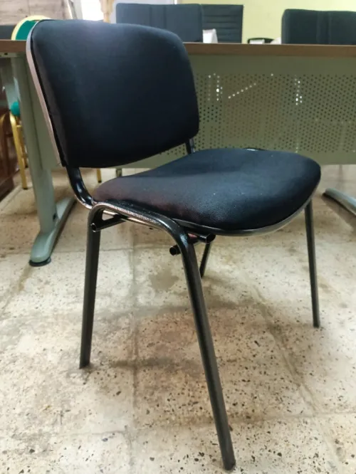 Chaise visiteur en polyuréthane