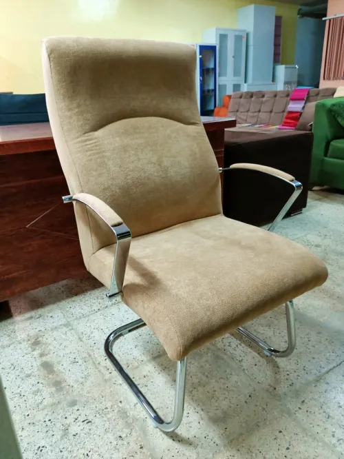 Chaise visiteur ergonomique