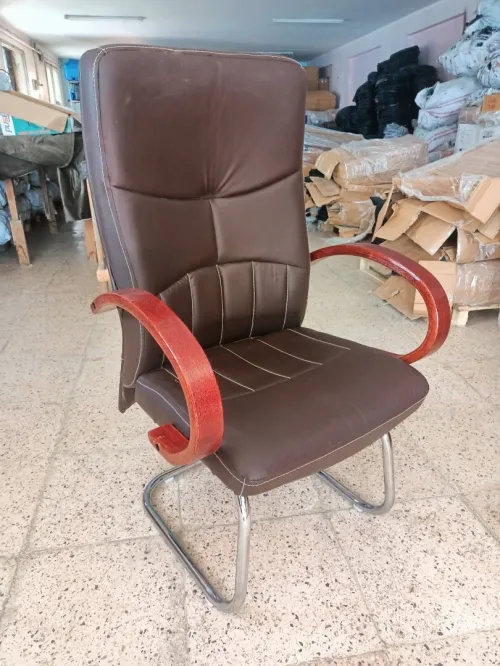 Chaise visiteur ergonomique