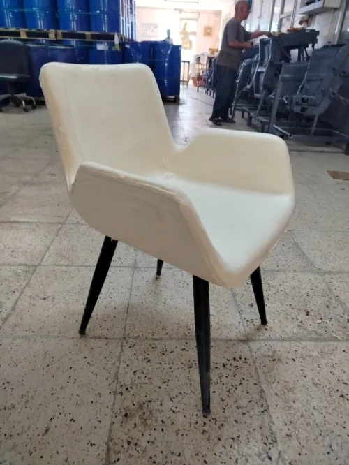 Chaise visiteur ergonomique