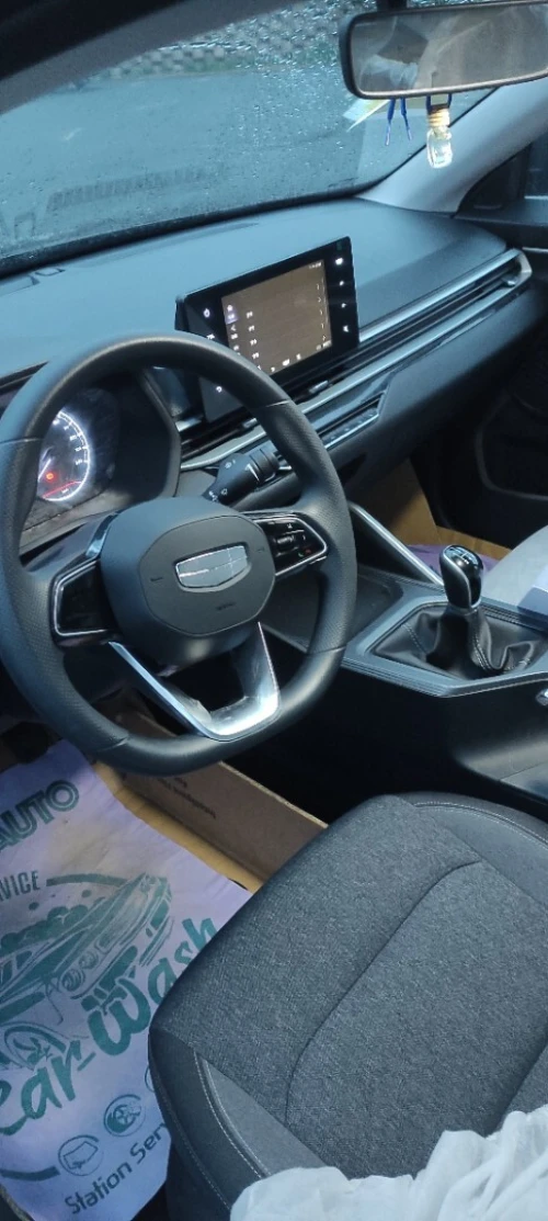 Geely Emgrand 2025 